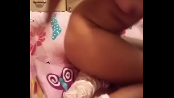 Rica cholita haciendo pack