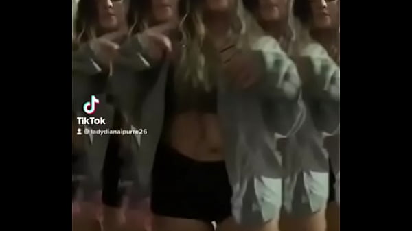 Cholita perrita de cono