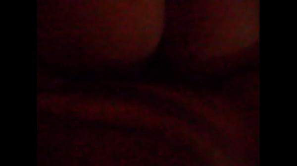 Chola gritona se muestra en su cuarto